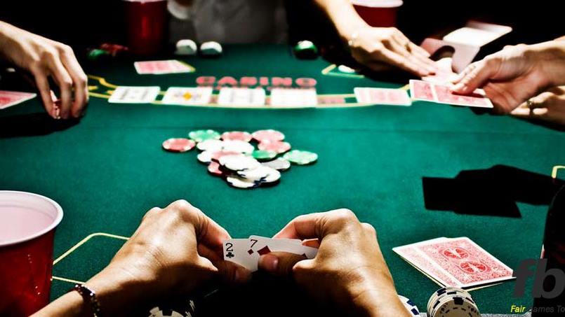 Thuật ngữ trong poker liên quan đến bàn cược cực kỳ cần thiết